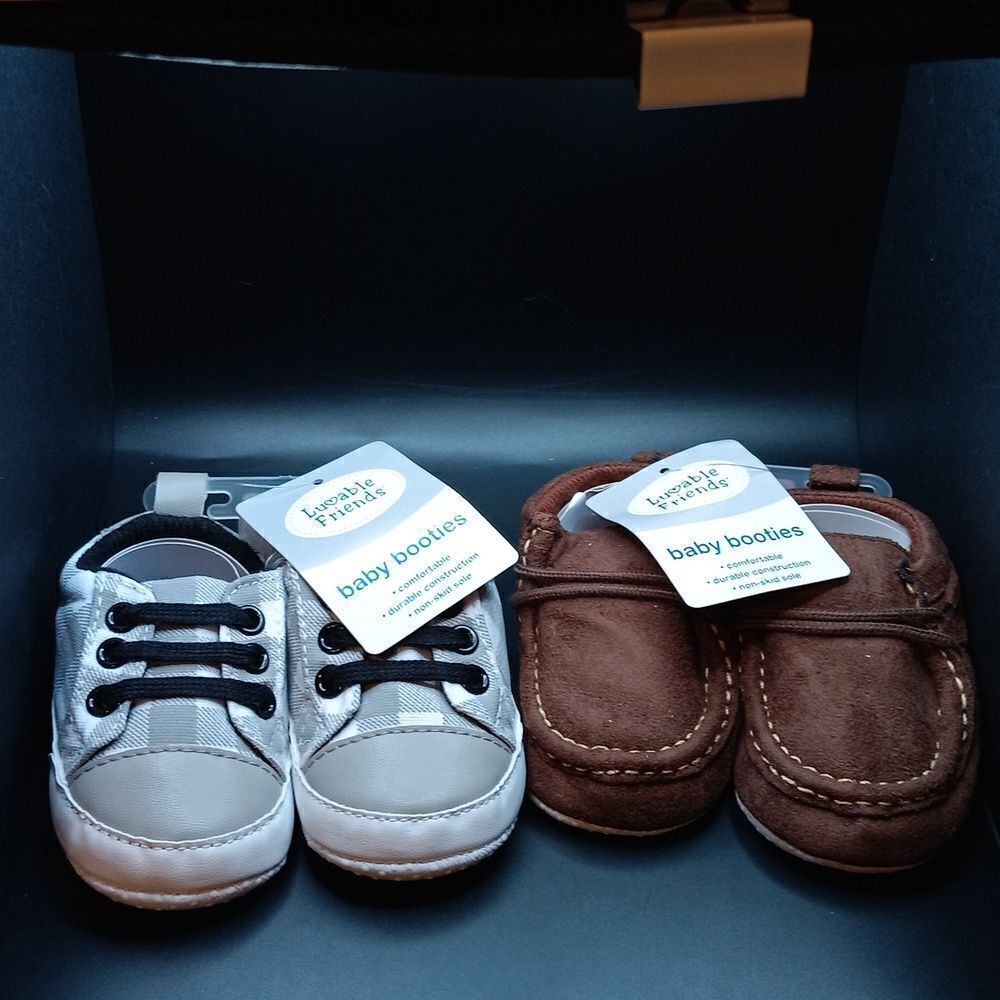 New‎ Luvable Friends Baby Booties Two New Pairs Size Small 0-6 Month's